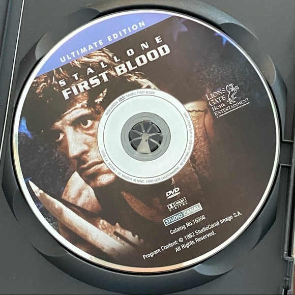 Set of 2 Vintage DVD's First Blood Ultimate Edition / Donnie Brasco Extended Cut - Picture 5 of 10